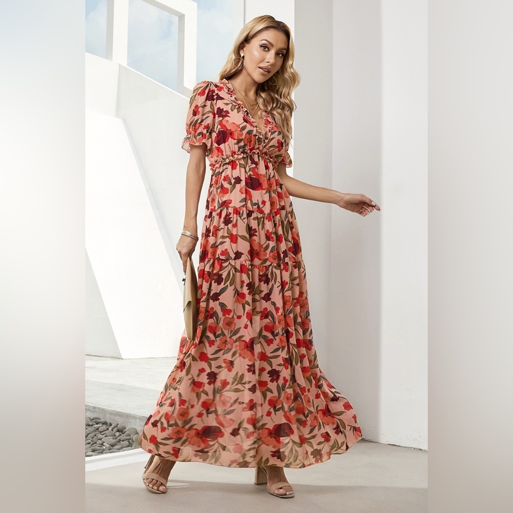 Floral Print Maxi Dress in black - Picture 4 of 10